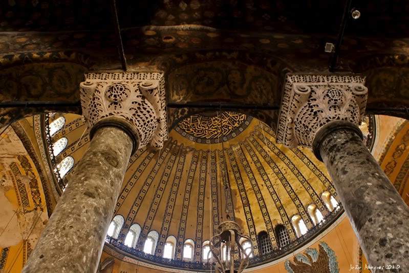 ai225.photobucket.com_albums_dd86_JJPPMM_Istambul_HagiaSophia26.jpg