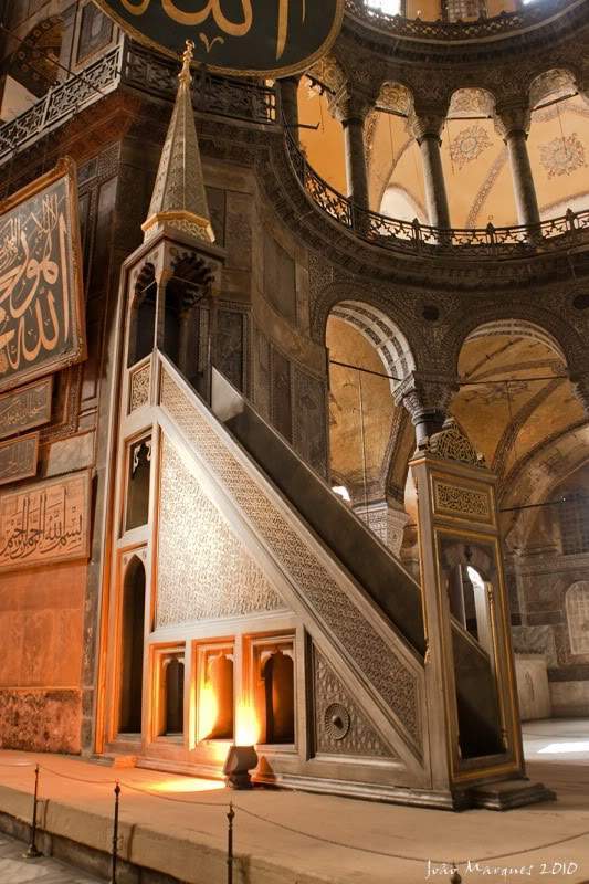 ai225.photobucket.com_albums_dd86_JJPPMM_Istambul_HagiaSophia3.jpg