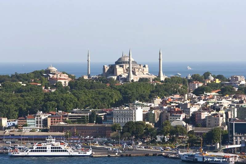 ai225.photobucket.com_albums_dd86_JJPPMM_Istambul_HagiaSophia33.jpg