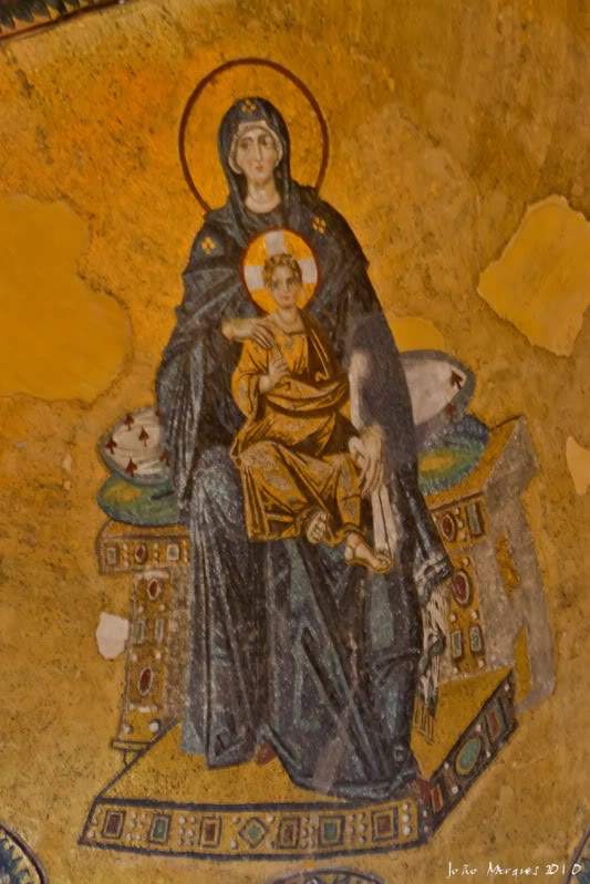 ai225.photobucket.com_albums_dd86_JJPPMM_Istambul_HagiaSophia4.jpg