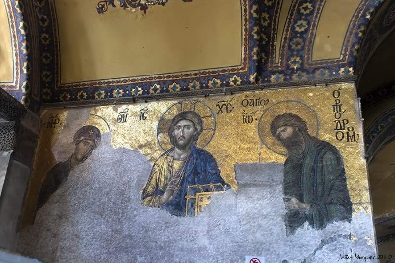 ai225.photobucket.com_albums_dd86_JJPPMM_Istambul_HagiaSophia6.jpg