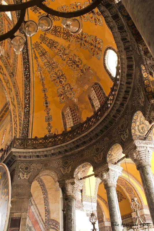 ai225.photobucket.com_albums_dd86_JJPPMM_Istambul_HagiaSophia9.jpg