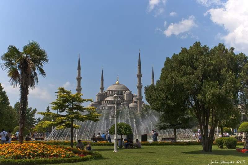 ai225.photobucket.com_albums_dd86_JJPPMM_Istambul_MesquitaAzul3.jpg
