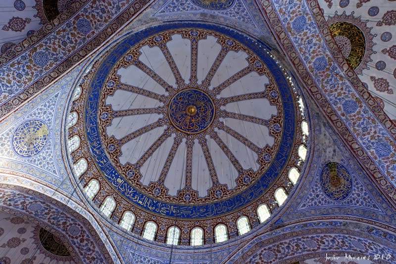 ai225.photobucket.com_albums_dd86_JJPPMM_Istambul_MesquitaAzul_17.jpg