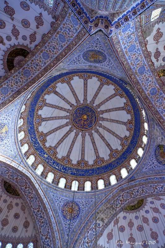 ai225.photobucket.com_albums_dd86_JJPPMM_Istambul_MesquitaAzul_18.jpg
