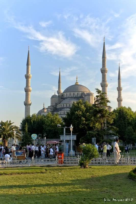 ai225.photobucket.com_albums_dd86_JJPPMM_Istambul_MesquitaAzul_31.jpg