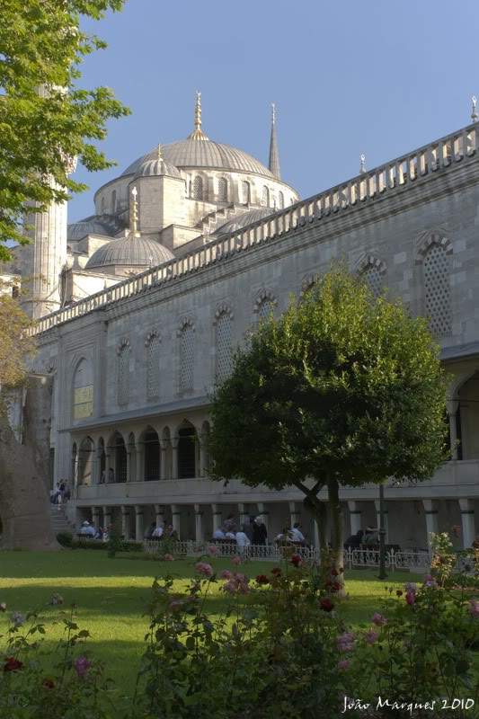 ai225.photobucket.com_albums_dd86_JJPPMM_Istambul_MesquitaAzul_4.jpg