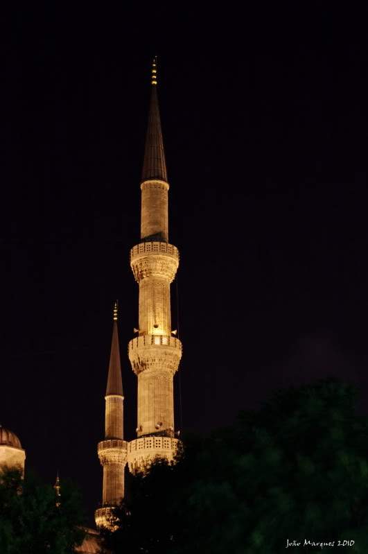 ai225.photobucket.com_albums_dd86_JJPPMM_Istambul_mesquitaazulNoite1.jpg