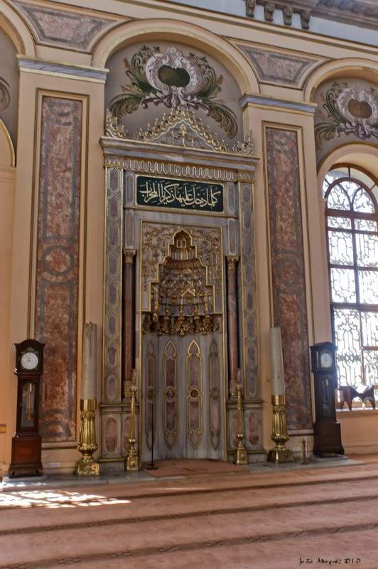 ai225.photobucket.com_albums_dd86_JJPPMM_Istambul_MesquitaDolmab2.jpg