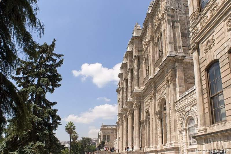ai225.photobucket.com_albums_dd86_JJPPMM_Istambul_PalacioDholma6.jpg