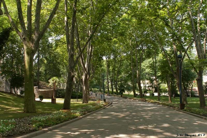 ai225.photobucket.com_albums_dd86_JJPPMM_Istambul_ParqueGulhane2.jpg