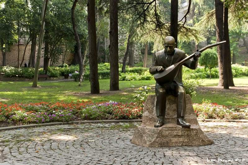 ai225.photobucket.com_albums_dd86_JJPPMM_Istambul_Parquegulhane4.jpg