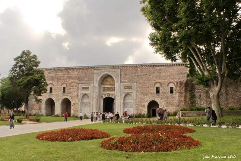 ai225.photobucket.com_albums_dd86_JJPPMM_Istambul_PortaImperial.jpg