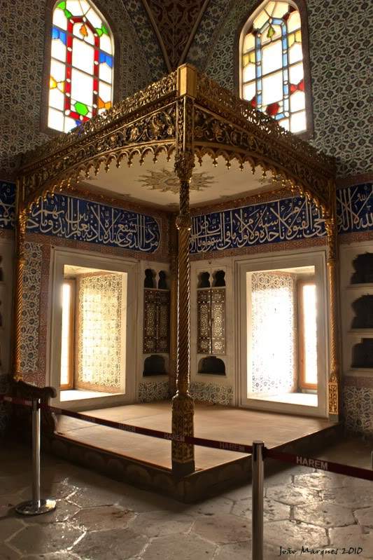 ai225.photobucket.com_albums_dd86_JJPPMM_Istambul_TopkapiHarem2.jpg