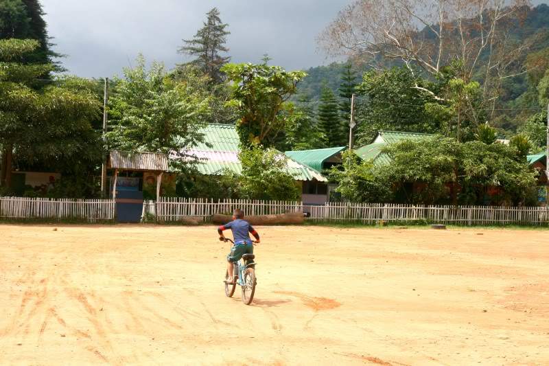 ai270.photobucket.com_albums_jj106_Jorge_Goncalves_Viagens_24_20Tailandia_202012_Tailandia131.jpg