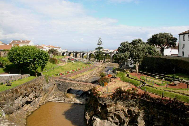ai270.photobucket.com_albums_jj106_Jorge_Goncalves_Viagens_26_4bd7aaea41113ce4144b4930246f99a3.jpg