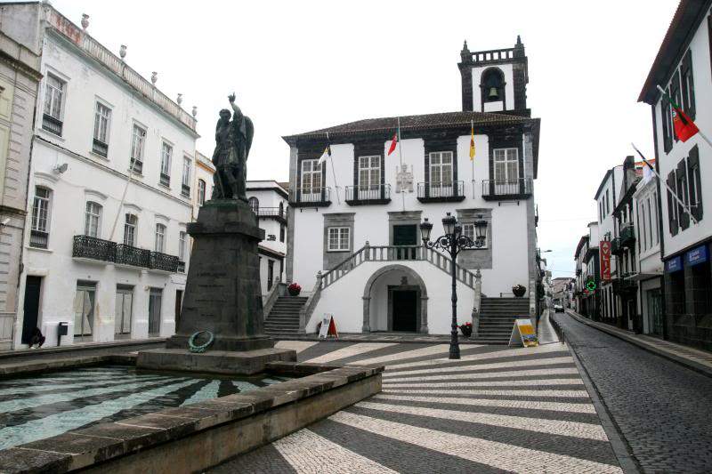 ai270.photobucket.com_albums_jj106_Jorge_Goncalves_Viagens_26_b562c8f83bfe74a4f28c8fa7034b6025.jpg