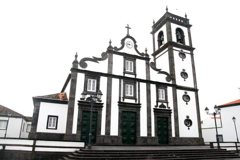 ai270.photobucket.com_albums_jj106_Jorge_Goncalves_Viagens_26_dfa5b57e057c8082484f044261223631.jpg