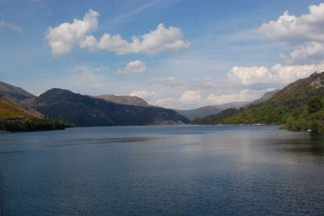 ai279.photobucket.com_albums_kk126_Rimeri_Paisagens_DSC_2752.jpg
