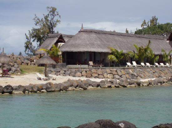 ai295.photobucket.com_albums_mm128_nunofneves_Margaridadf_20__20Bali_my_hotel_room.jpg