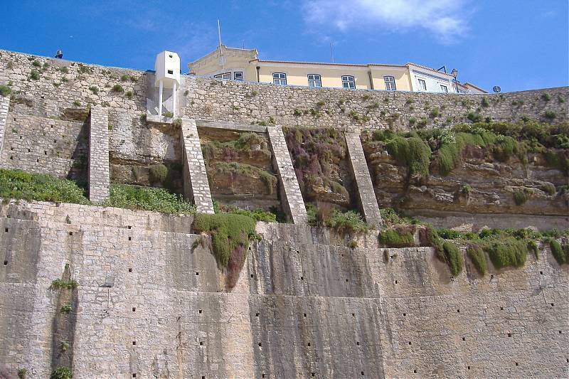 ai295.photobucket.com_albums_mm128_nunofneves_Portal_Alentejo1010.jpg