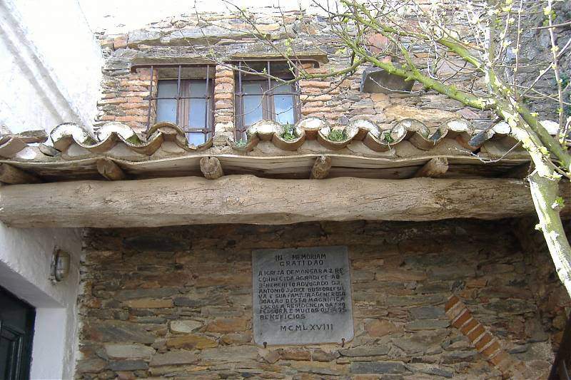 ai295.photobucket.com_albums_mm128_nunofneves_Portal_Alentejo1058.jpg
