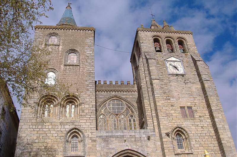 ai295.photobucket.com_albums_mm128_nunofneves_Portal_Alentejo1088.jpg