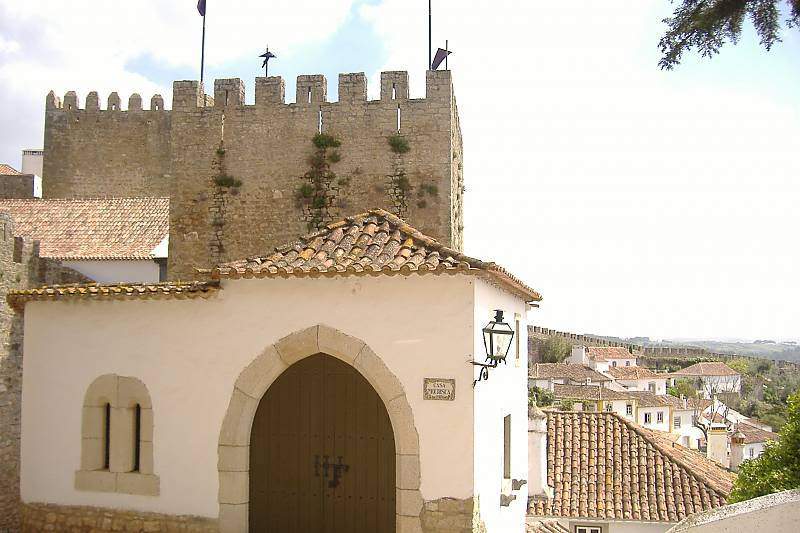 ai295.photobucket.com_albums_mm128_nunofneves_Portal_castelo.jpg