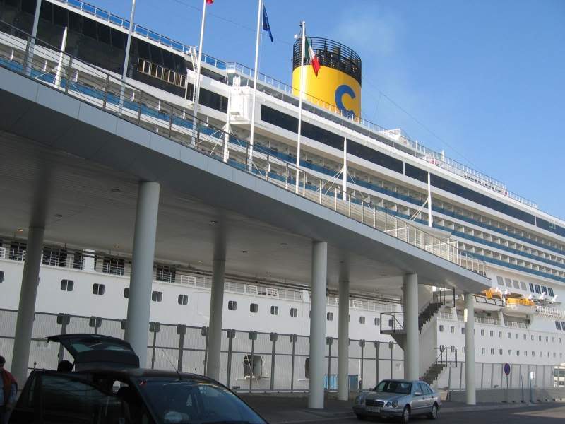 ai295.photobucket.com_albums_mm128_nunofneves_Portal_CruzeiroMediteranio11de2007022.jpg