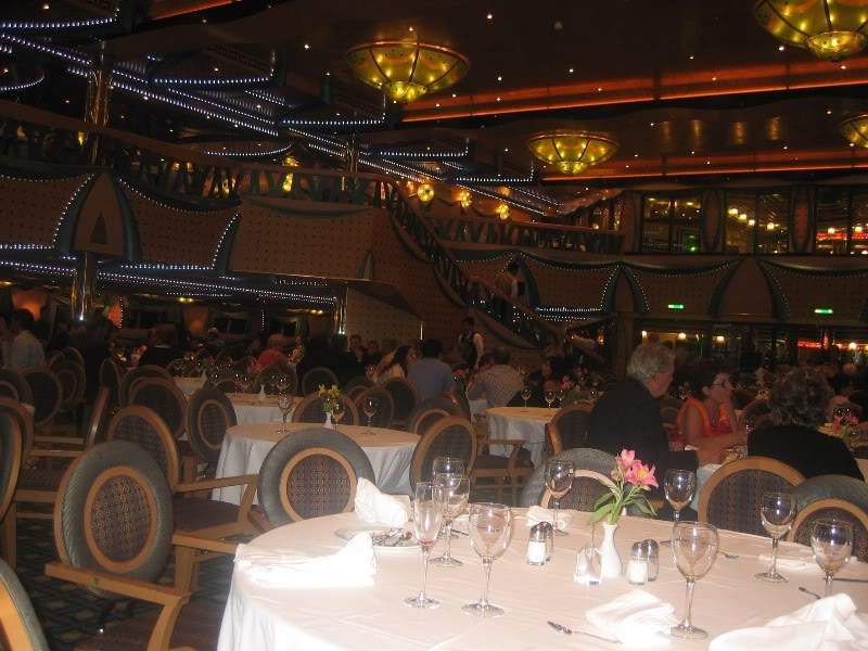 ai295.photobucket.com_albums_mm128_nunofneves_Portal_CruzeiroMediteranio11de2007570.jpg