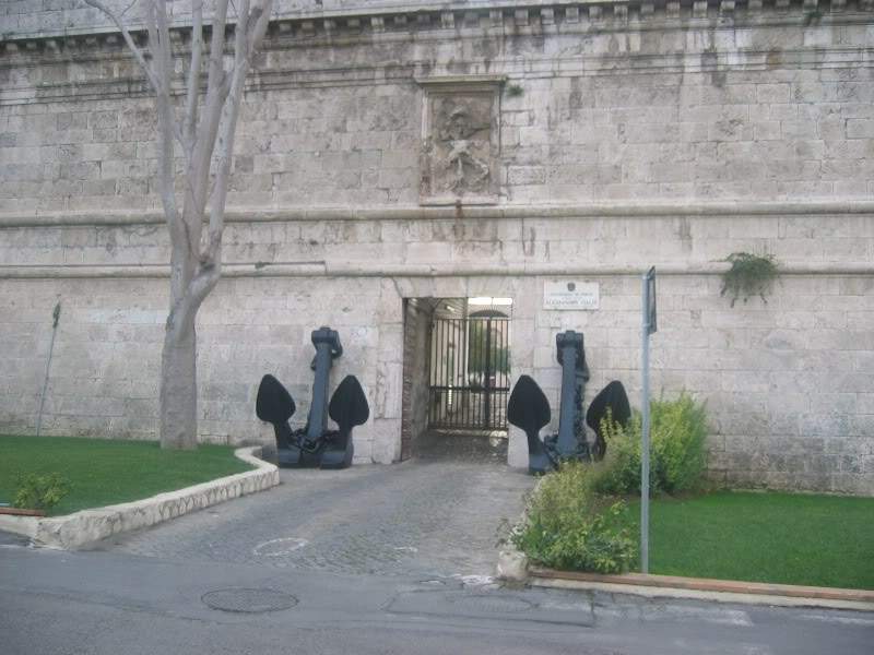 ai295.photobucket.com_albums_mm128_nunofneves_Portal_Cruzeiromediteranio2007171.jpg