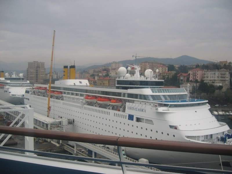 ai295.photobucket.com_albums_mm128_nunofneves_Portal_Cruzeiromediteranio2007201.jpg