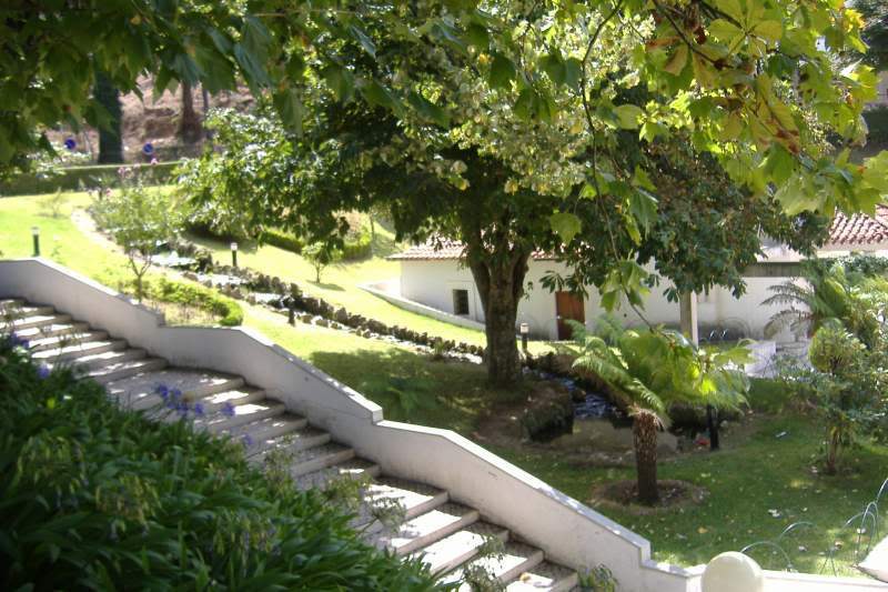 ai295.photobucket.com_albums_mm128_nunofneves_Portal_CURIA463.jpg