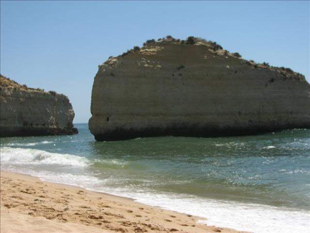 ai295.photobucket.com_albums_mm128_nunofneves_Portal_PraiadaCovaRedonda.jpg
