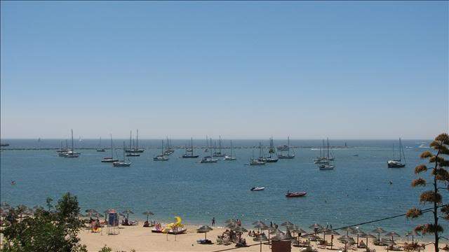 ai295.photobucket.com_albums_mm128_nunofneves_Portal_PraiaGrande.jpg