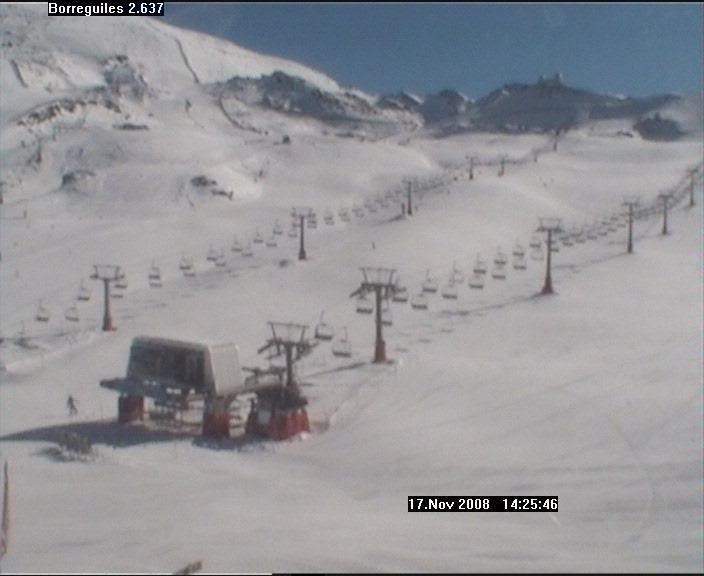 ai295.photobucket.com_albums_mm128_nunofneves_Sierra_20Nevada_Borreguiles.jpg