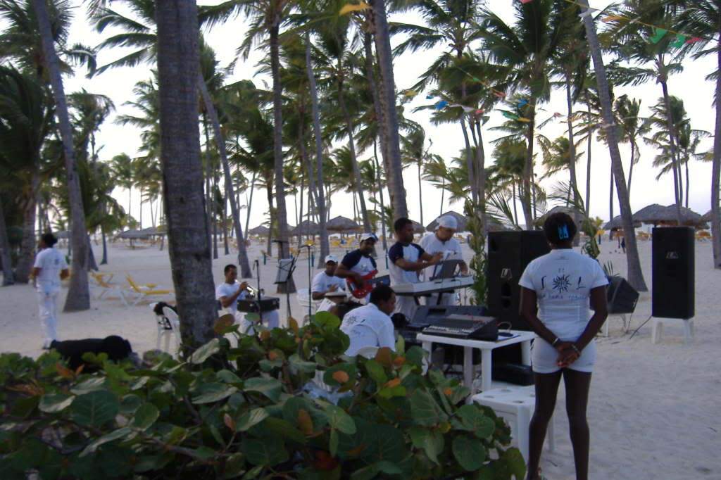 ai308.photobucket.com_albums_kk337_Ritapleite_DSCF3986.jpg