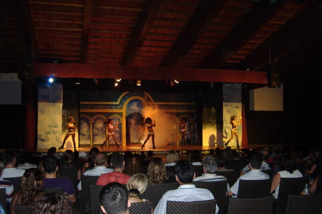 ai308.photobucket.com_albums_kk337_Ritapleite_DSCF4111.jpg