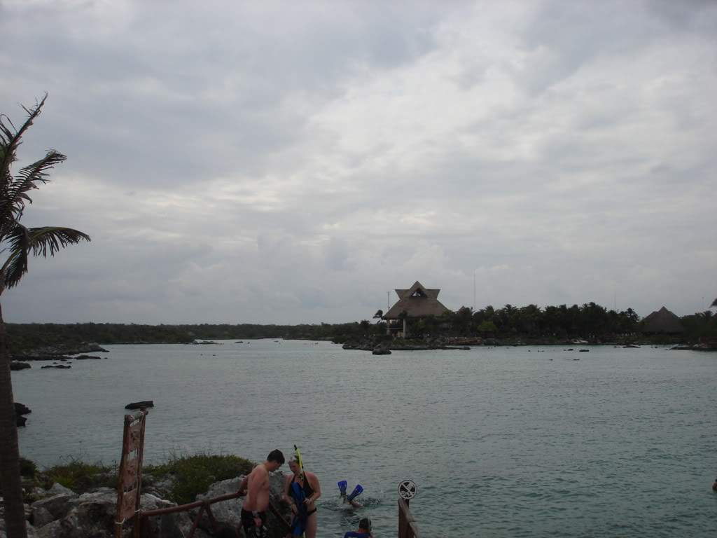ai309.photobucket.com_albums_kk369_nclau2006_DSC02433.jpg