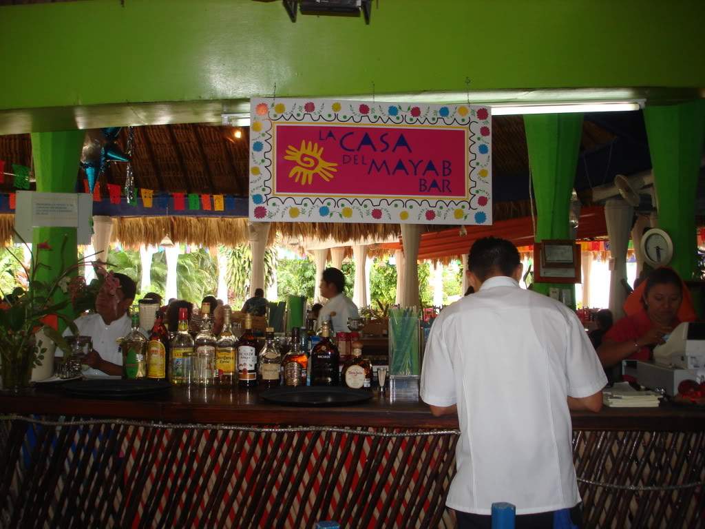 ai309.photobucket.com_albums_kk369_nclau2006_DSC02542.jpg