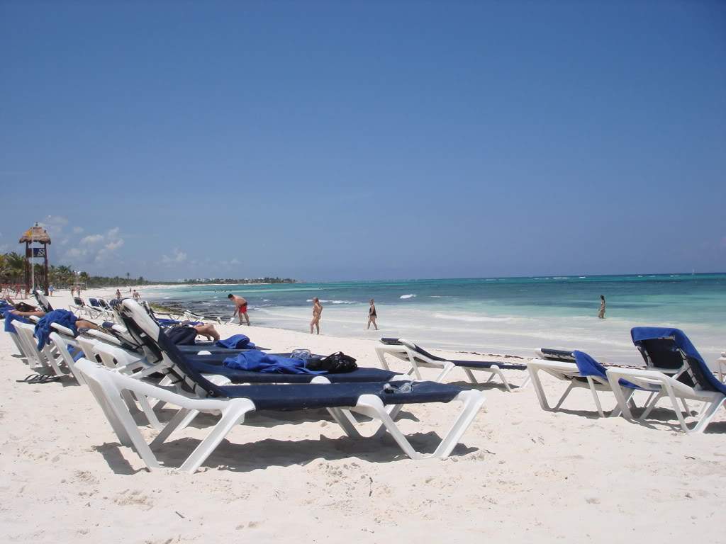 ai309.photobucket.com_albums_kk369_nclau2006_DSC02558_1.jpg