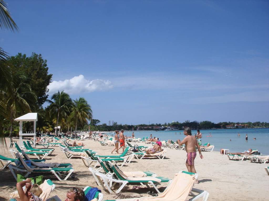ai309.photobucket.com_albums_kk369_nclau2006_DSC04715.jpg