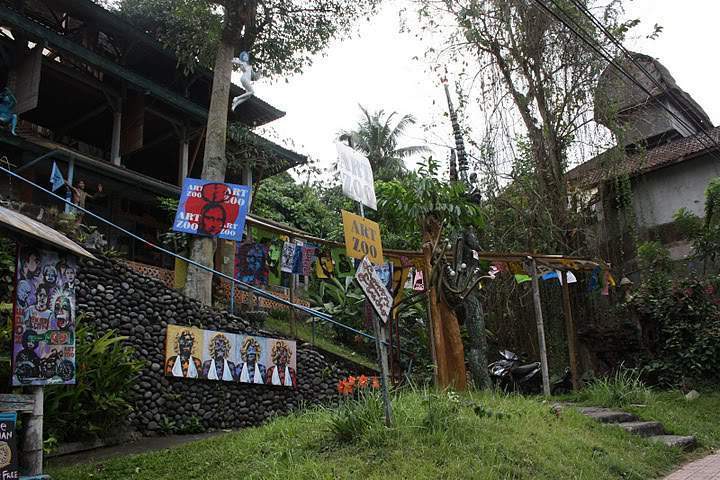 ai322.photobucket.com_albums_nn423_gfrz_Indonesia_BI_IMG_4720.jpg