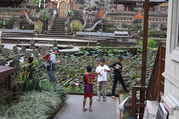ai322.photobucket.com_albums_nn423_gfrz_Indonesia_BI_IMG_4799.jpg