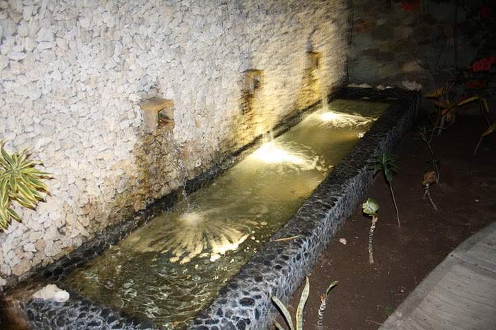 ai322.photobucket.com_albums_nn423_gfrz_Indonesia_CS_IMG_4488.jpg