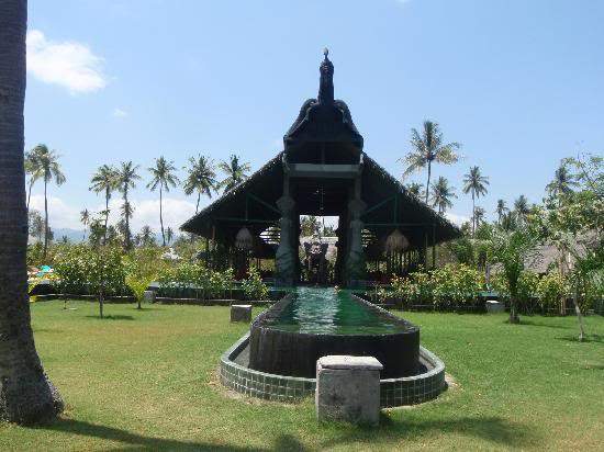 ai322.photobucket.com_albums_nn423_gfrz_Indonesia_hotel_tugu_lombok_resort.jpg