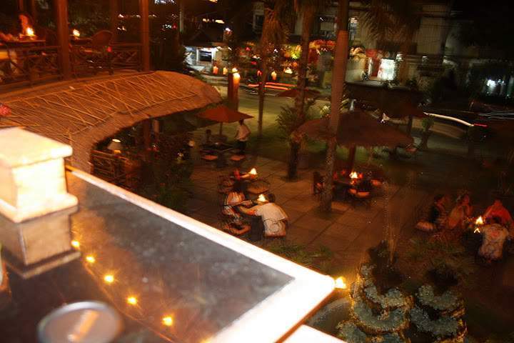ai322.photobucket.com_albums_nn423_gfrz_Indonesia_JK_IMG_4225.jpg