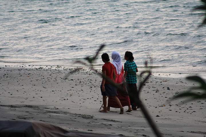 ai322.photobucket.com_albums_nn423_gfrz_Indonesia_JK_IMG_4348.jpg