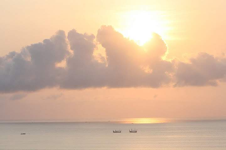 ai322.photobucket.com_albums_nn423_gfrz_Indonesia_micks_IMG_4057.jpg