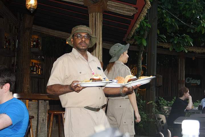 ai322.photobucket.com_albums_nn423_gfrz_Indonesia_Singapura_IMG_3533.jpg